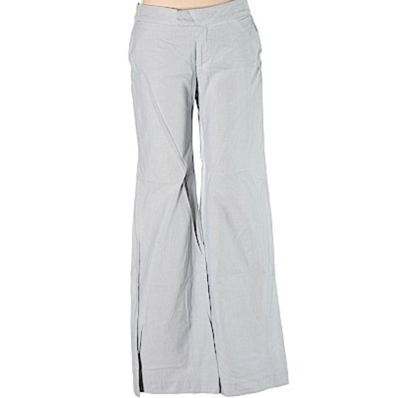 Banana Republic Pants - Banana Republic flare leg seersuckers pants
